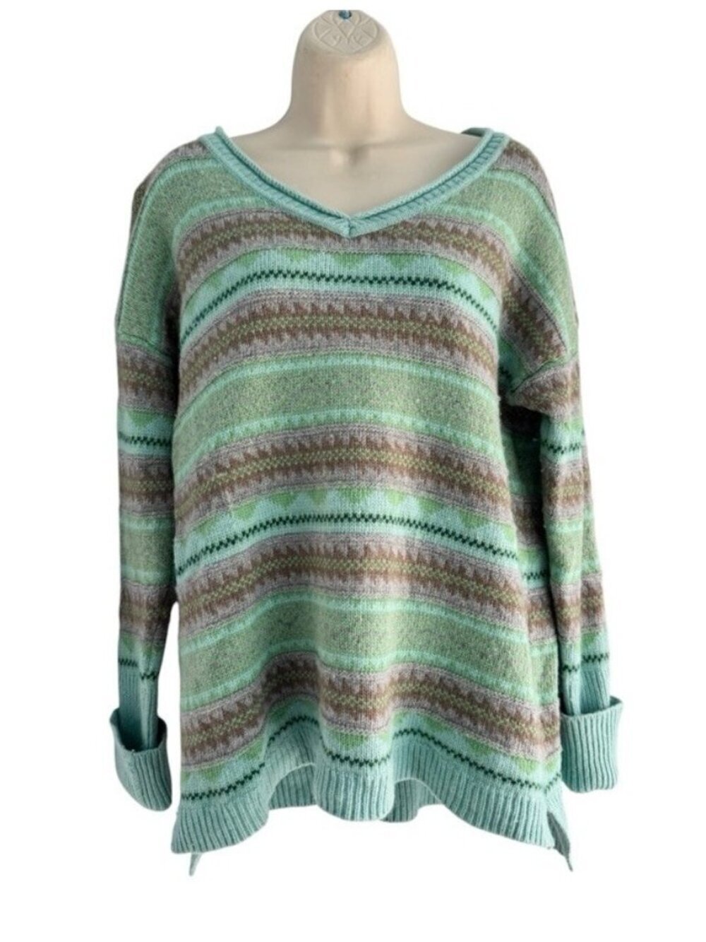 Sundance Woman's Sz M Green Blue Striped V-Neck Pullover Wool Blend Knit Sweater